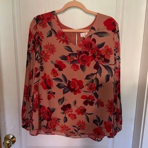 Women’s Dress shirt.